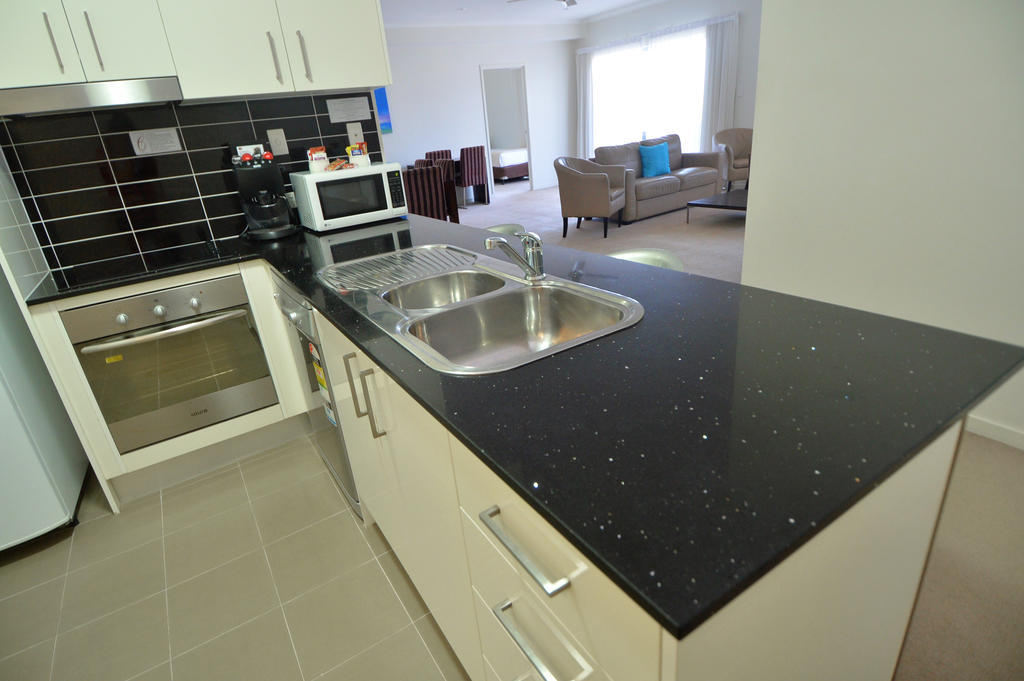 Gladstone City Central Apartment Hotel Official Extérieur photo