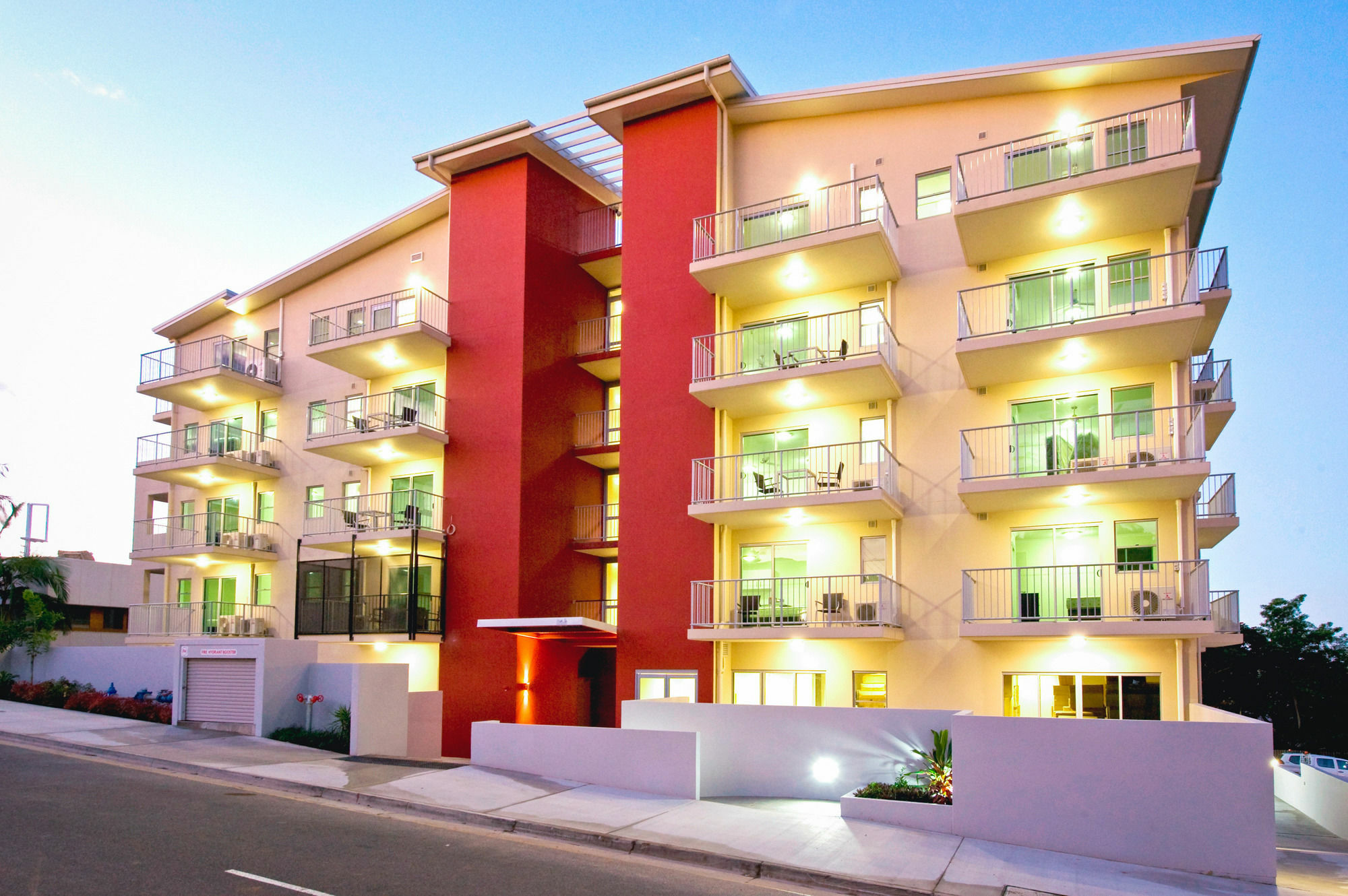 Gladstone City Central Apartment Hotel Official Extérieur photo